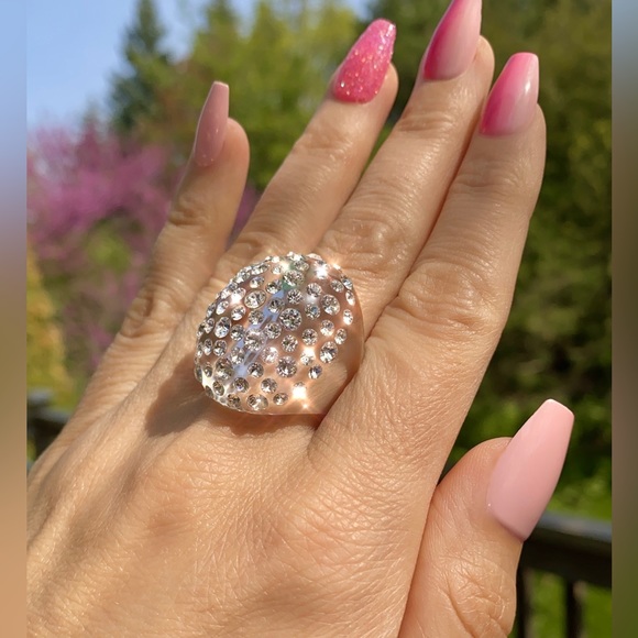 Crystal Statement Ring, Acrylic Ring, Oval shape, Clear, Transparent, large Ring - Picture 9 of 9